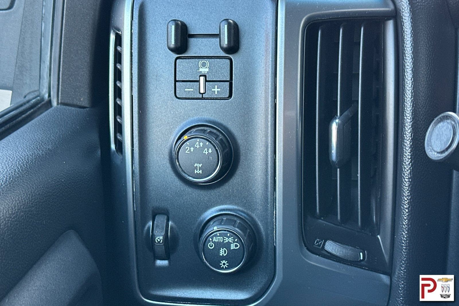 Used 2015 Chevrolet Silverado 2500 LT w/ LT Fleet Convenience Package image 33