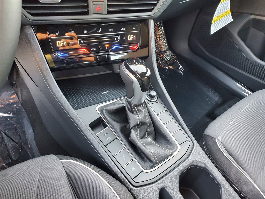 New 2025 Volkswagen Jetta Sport image 9