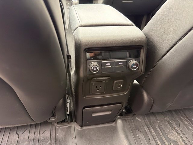 Used 2019 GMC Acadia SLT w/ Black Edition AWD/4WD image 16