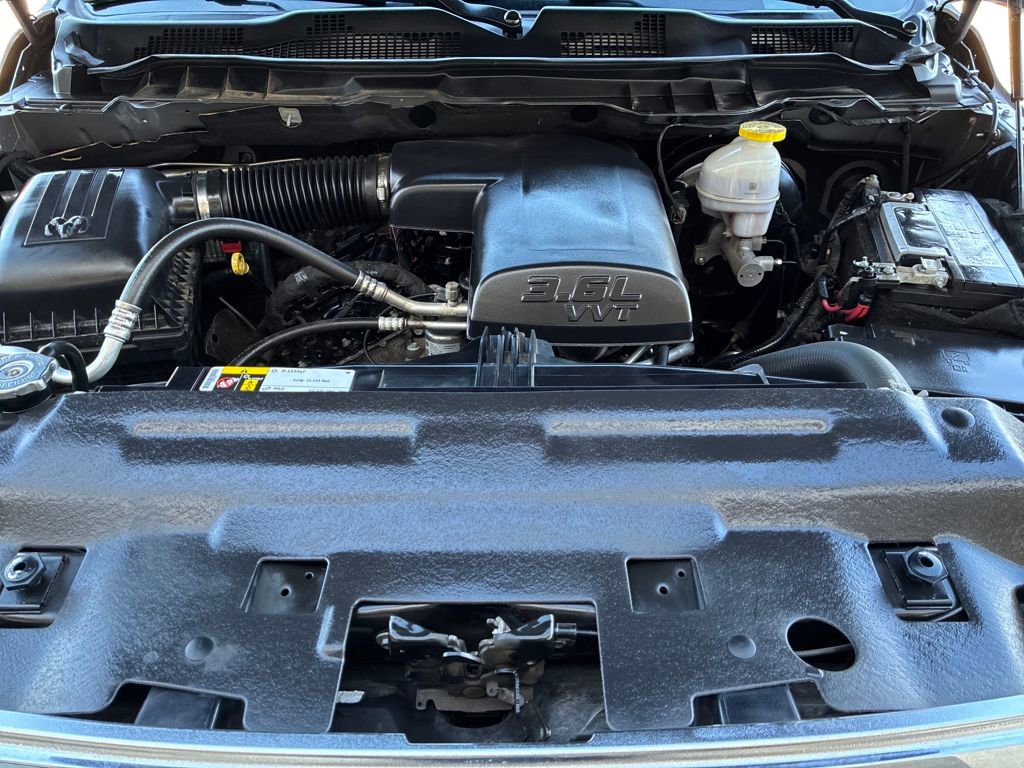 Used 2024 RAM 1500 Classic SLT image 22