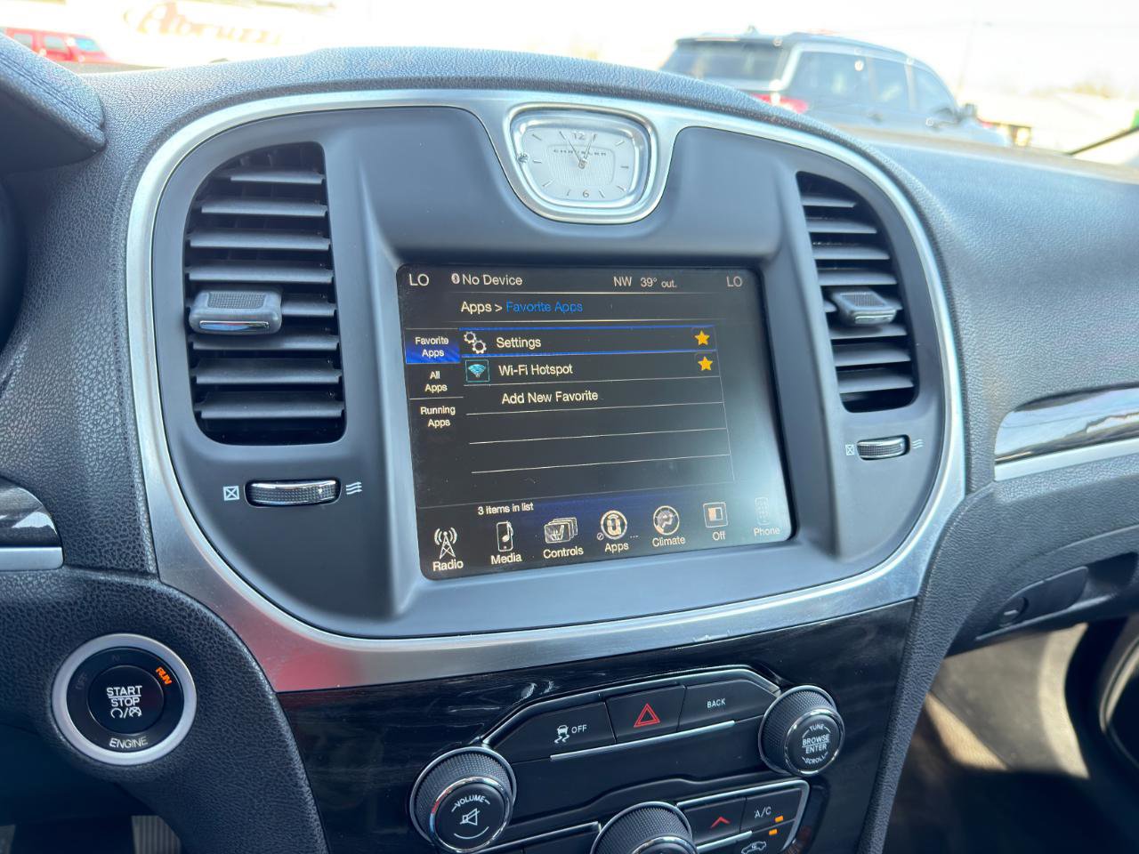 Used 2015 Chrysler 300 Limited w/ Driver Convenience Group image 44