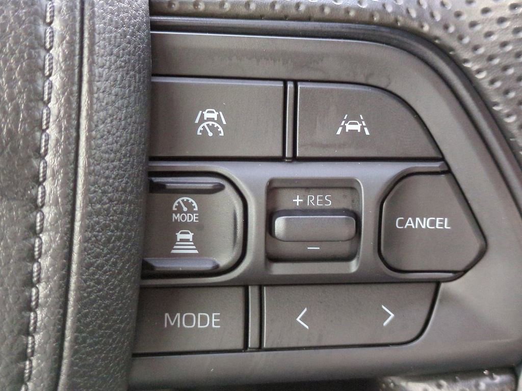 Used 2025 Toyota Tacoma SR5 image 25