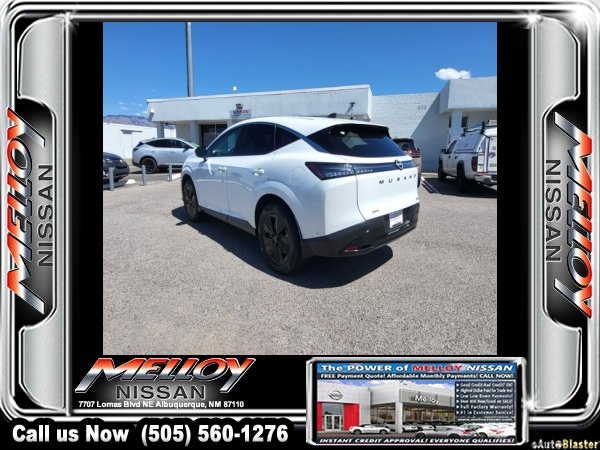 Used 2025 Nissan Murano SV image 3