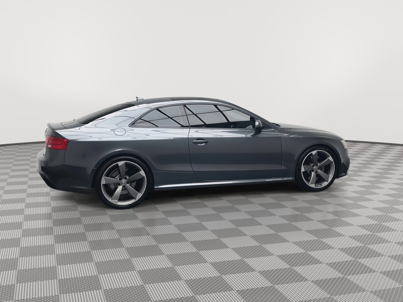 Used 2013 Audi RS 5 Coupe w/ Audi MMI Navigation Plus Pkg image 33