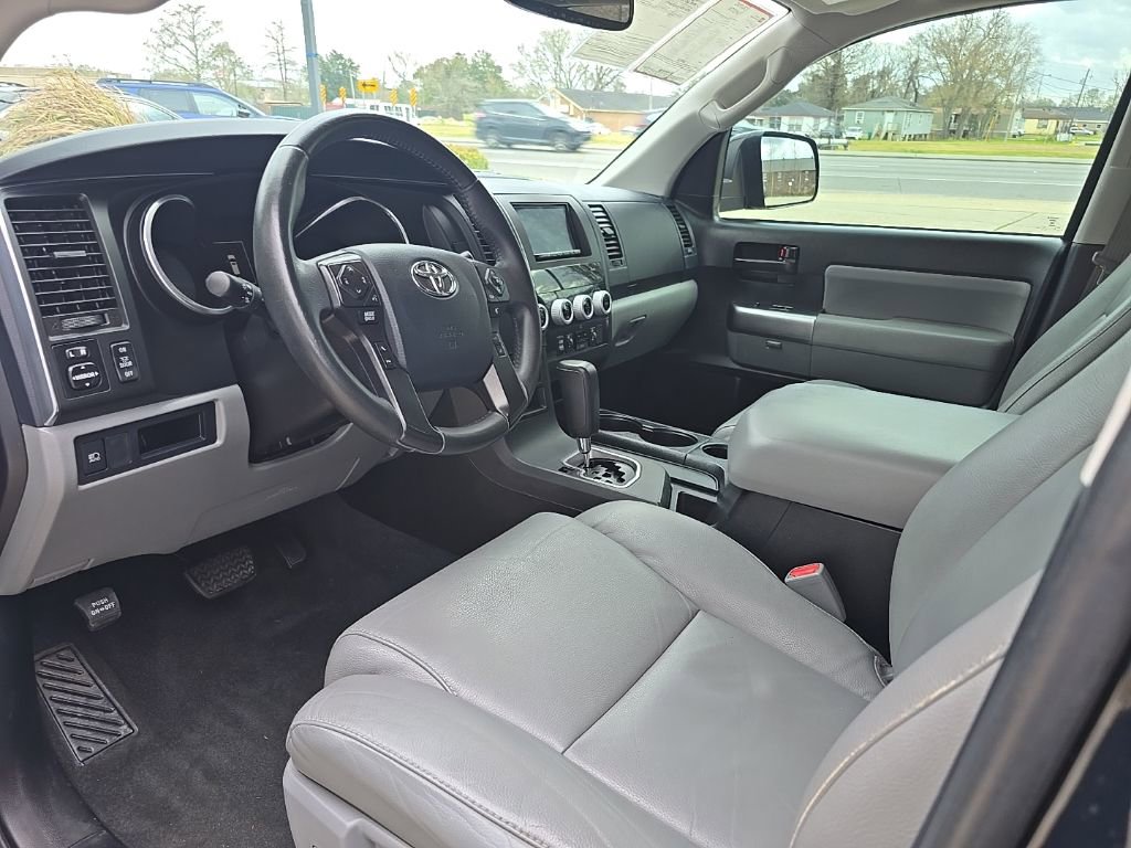Used 2019 Toyota Sequoia SR5 w/ Premium Package image 6