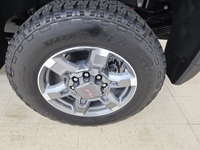 New 2026 GMC Sierra 3500 SLT w/ SLT Premium Package AWD/4WD image 15