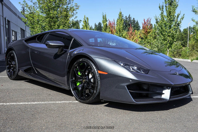 Used 2017 Lamborghini Huracan LP 580-2 RWD image 12