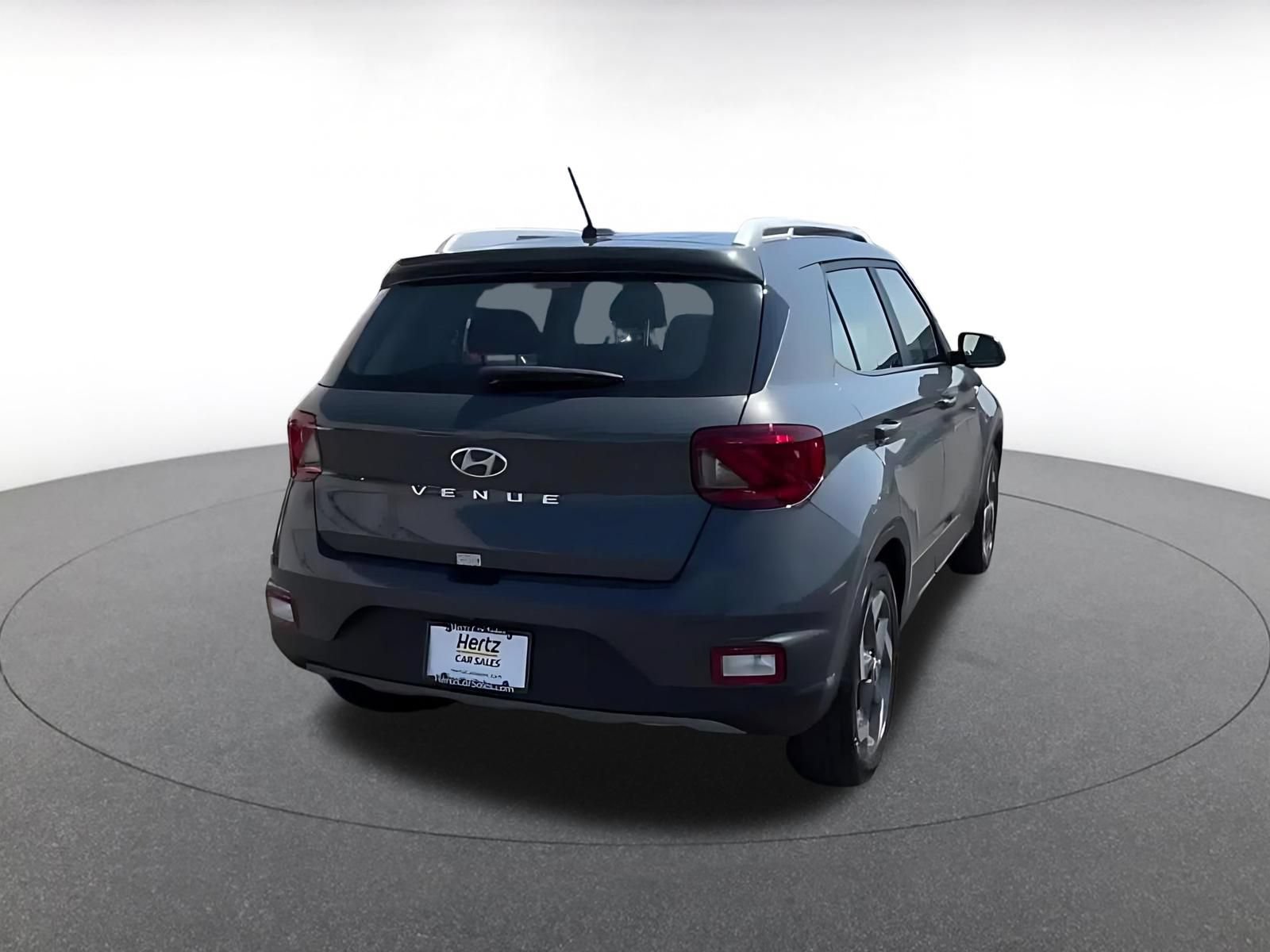 Used 2026 Hyundai Venue SEL FWD image 13