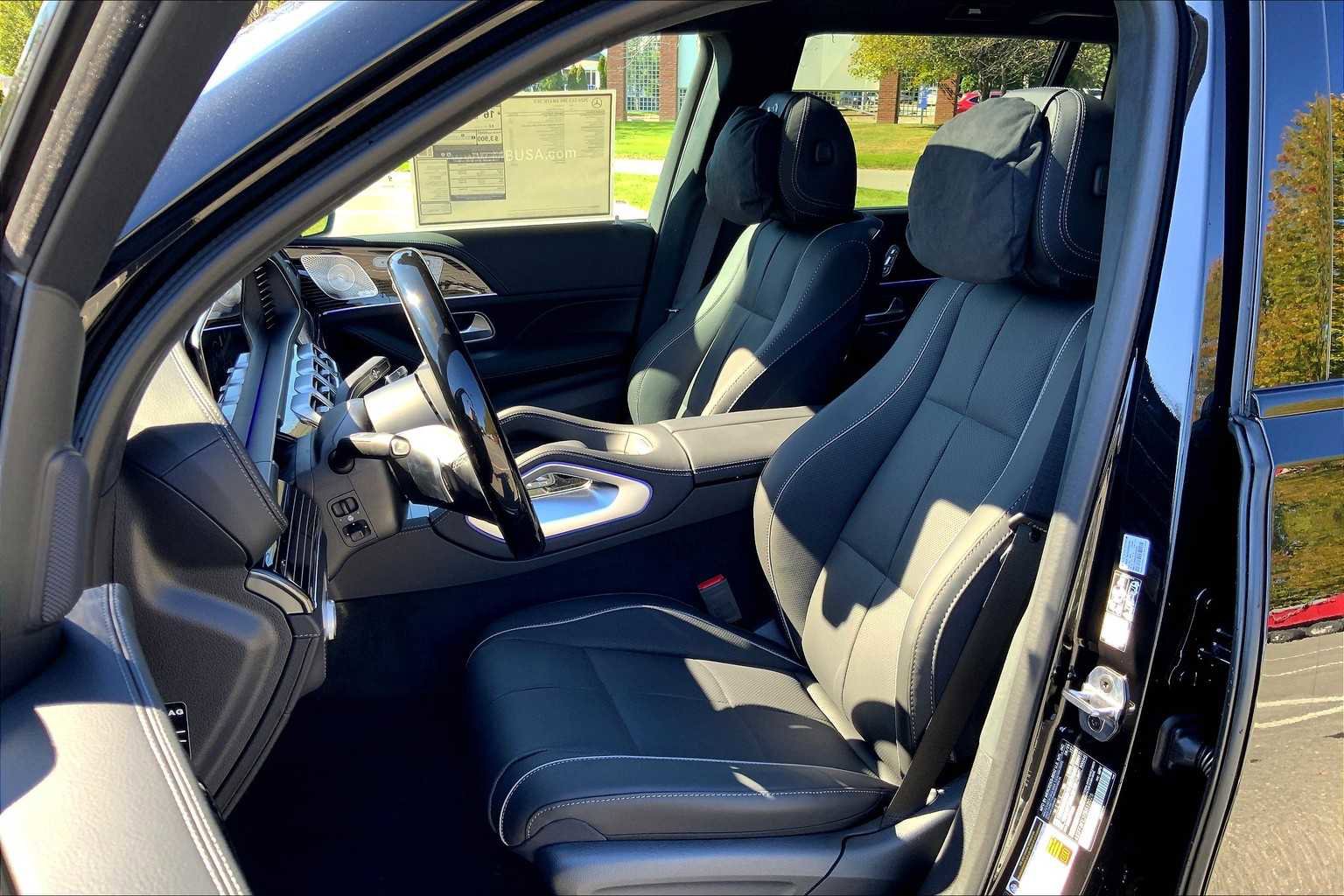 New 2026 Mercedes-Benz GLS 580 4MATIC image 12