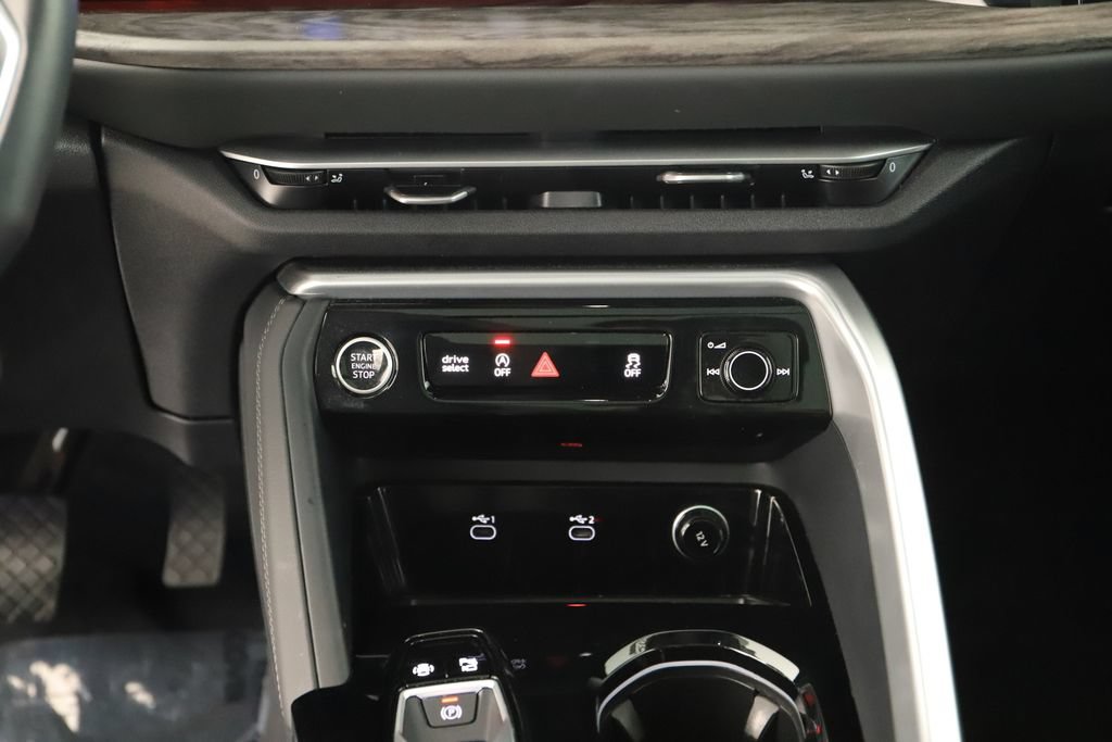 Certified 2025 Audi Q5 Prestige AWD/4WD image 21