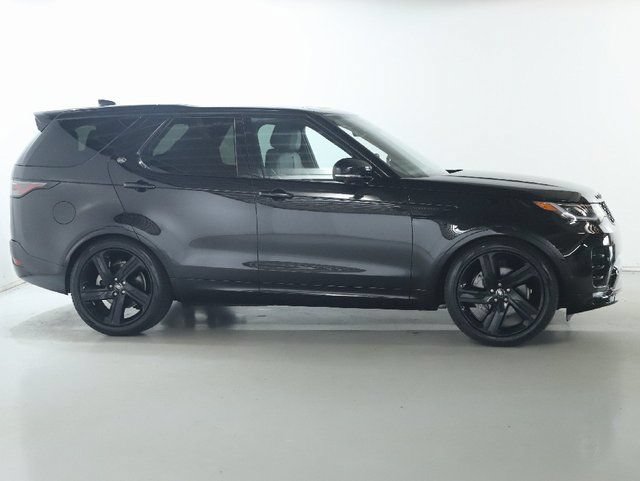 Used 2025 Land Rover Discovery Dynamic SE AWD/4WD image 10