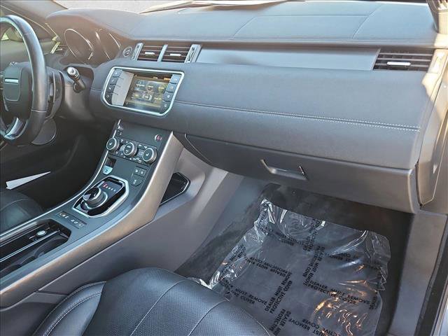 Used 2019 Land Rover Range Rover Evoque SE Premium image 21