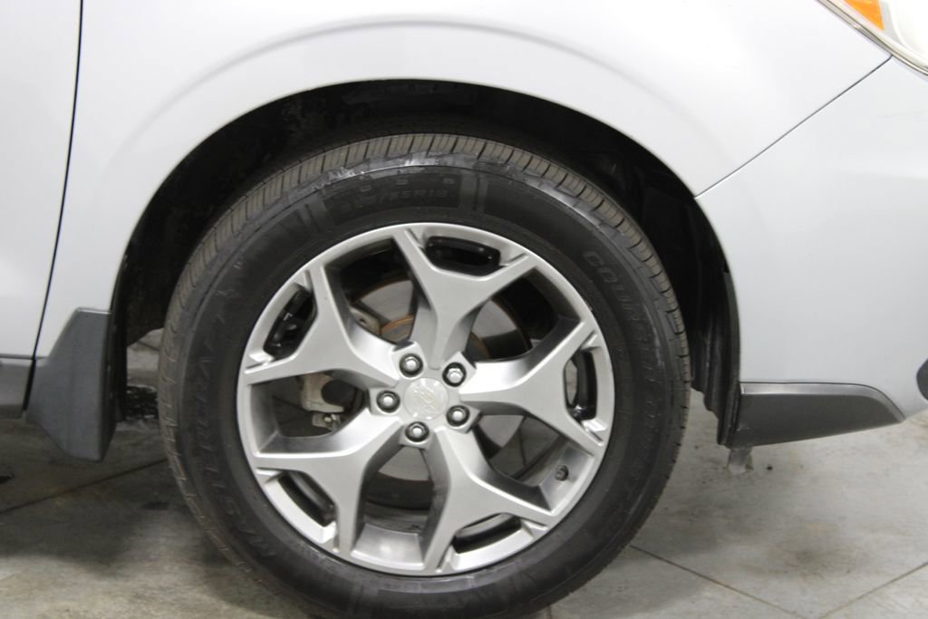 Used 2016 Subaru Forester 2.5i Touring w/ Eyesight & Navigation System AWD/4WD image 12