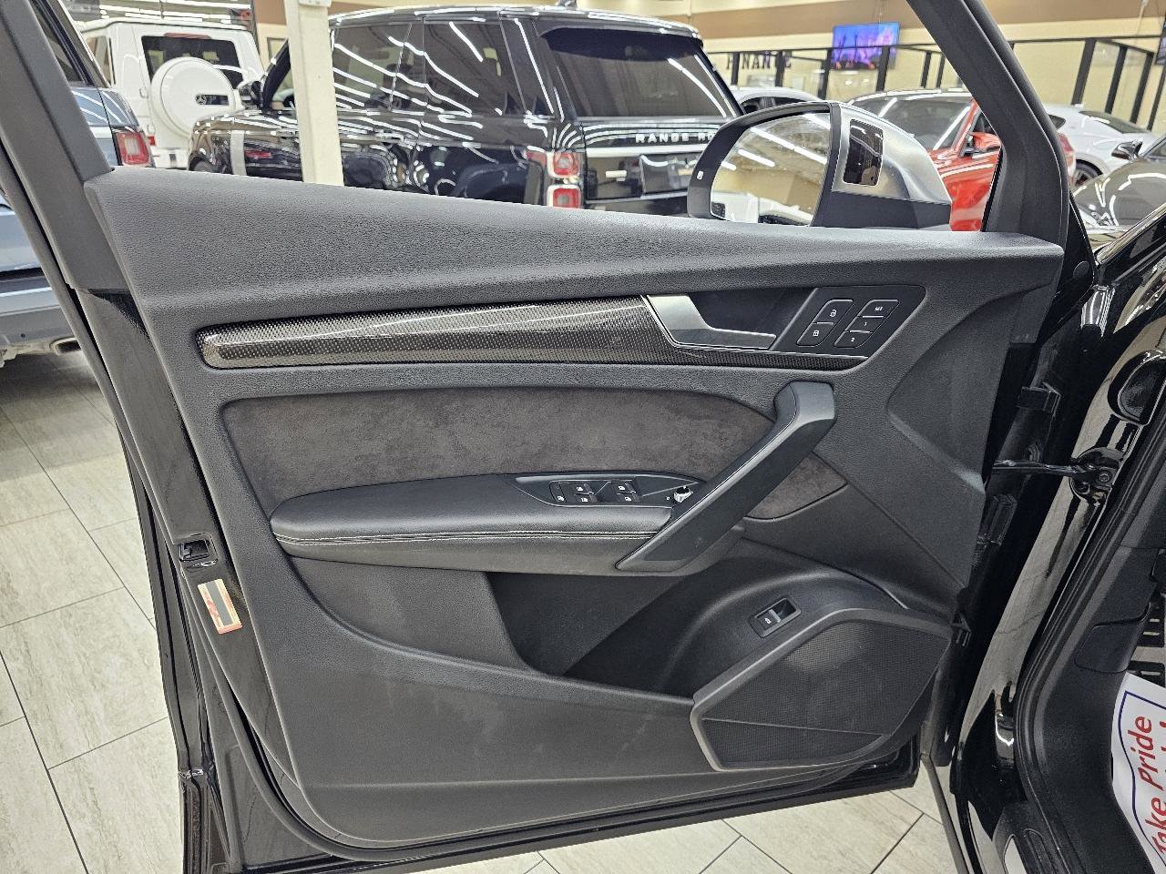 Used 2018 Audi SQ5 Premium Plus w/ S Sport Package image 39