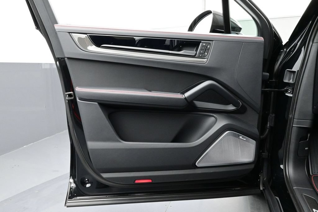New 2026 Porsche Cayenne Turbo GT AWD/4WD image 7