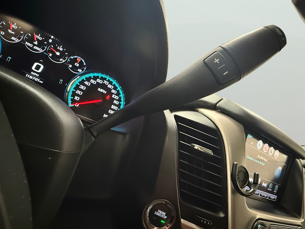 Used 2020 GMC Yukon Denali AWD/4WD image 23
