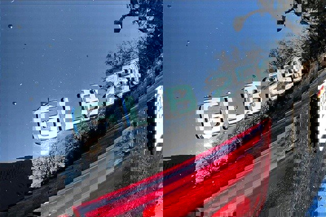 Certified 2025 Mercedes-Benz GLB 250 4MATIC image 27