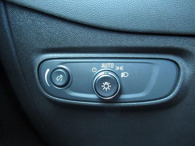 Used 2024 Chevrolet Equinox LT FWD image 20