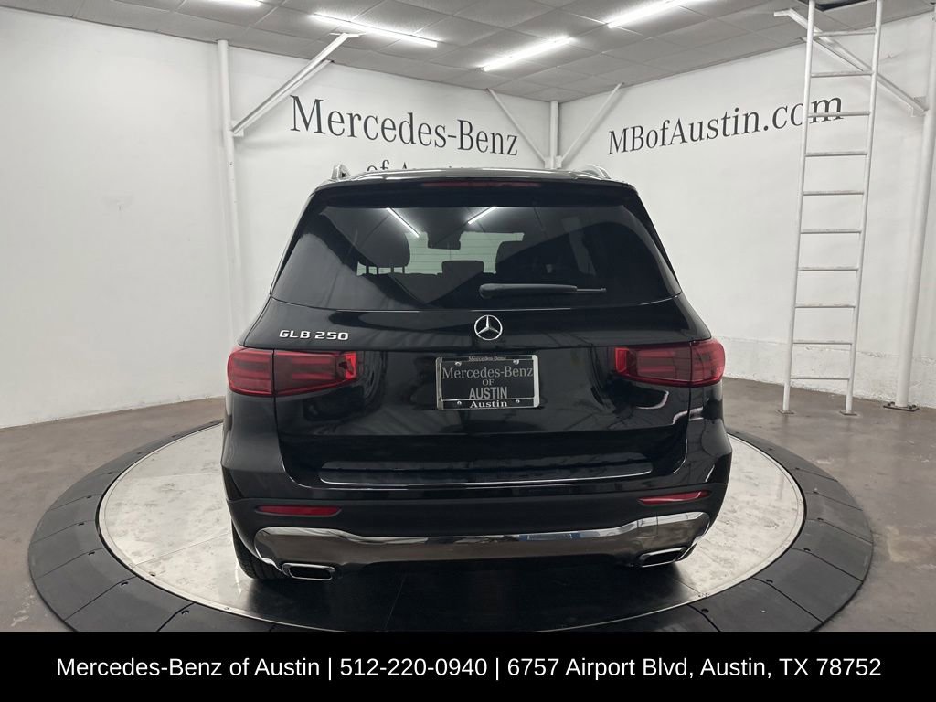 Certified 2025 Mercedes-Benz GLB 250 image 7