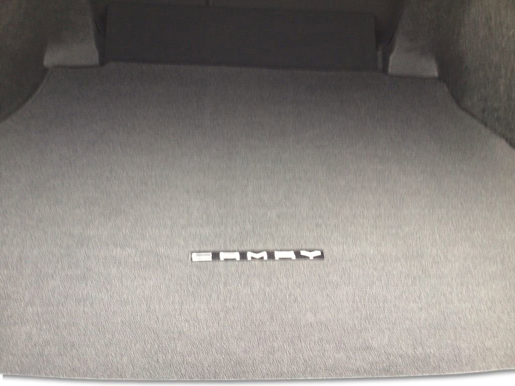 Used 2026 Toyota Camry LE FWD image 13
