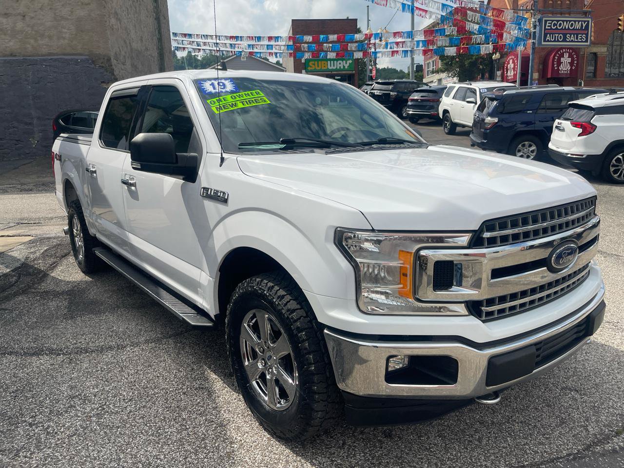 Used 2019 Ford F150 XLT w/ Equipment Group 302A Luxury AWD/4WD image 3