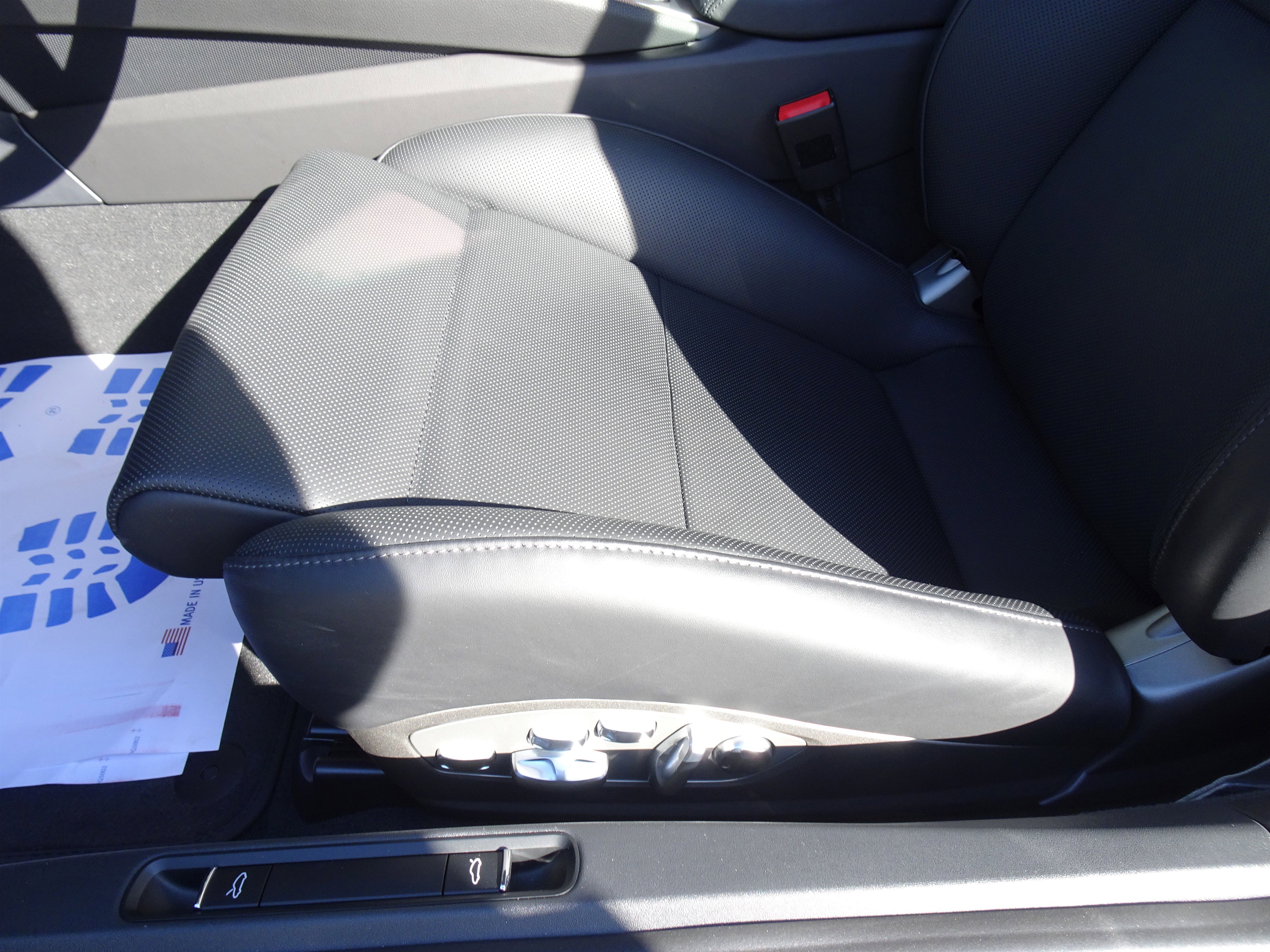 Used 2023 Porsche 718 Cayman GTS RWD image 12