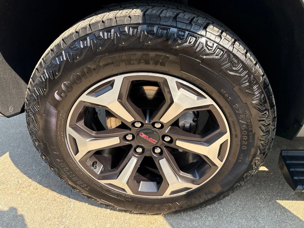 Used 2026 GMC Yukon AT4 Ultimate AWD/4WD image 28