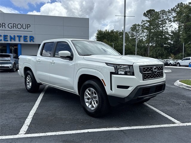 Used 2024 Nissan Frontier SV