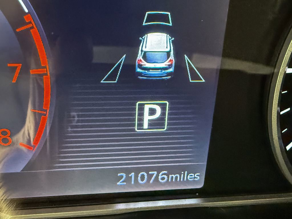 Used 2018 Nissan Kicks SR image 27