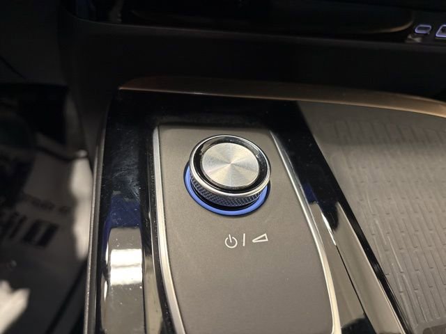 Used 2025 Buick Enclave Avenir w/ Super Cruise Package image 31