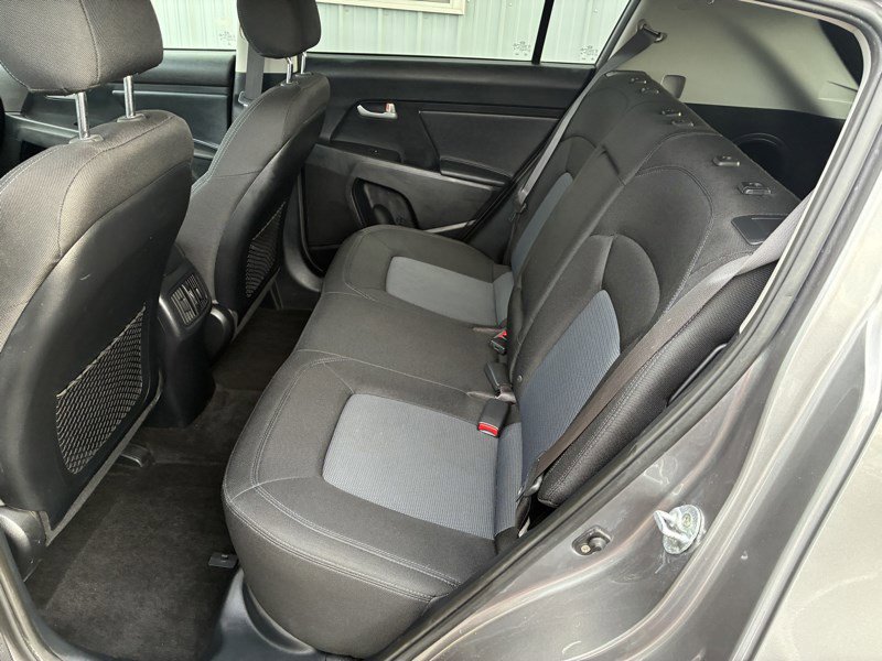 Used 2015 Kia Sportage LX image 14