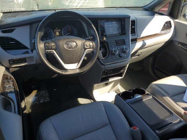 Used 2015 Toyota Sienna XLE w/ XLE Navigation Package FWD image 10
