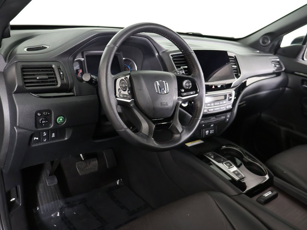 Used 2022 Honda Pilot Black Edition image 32