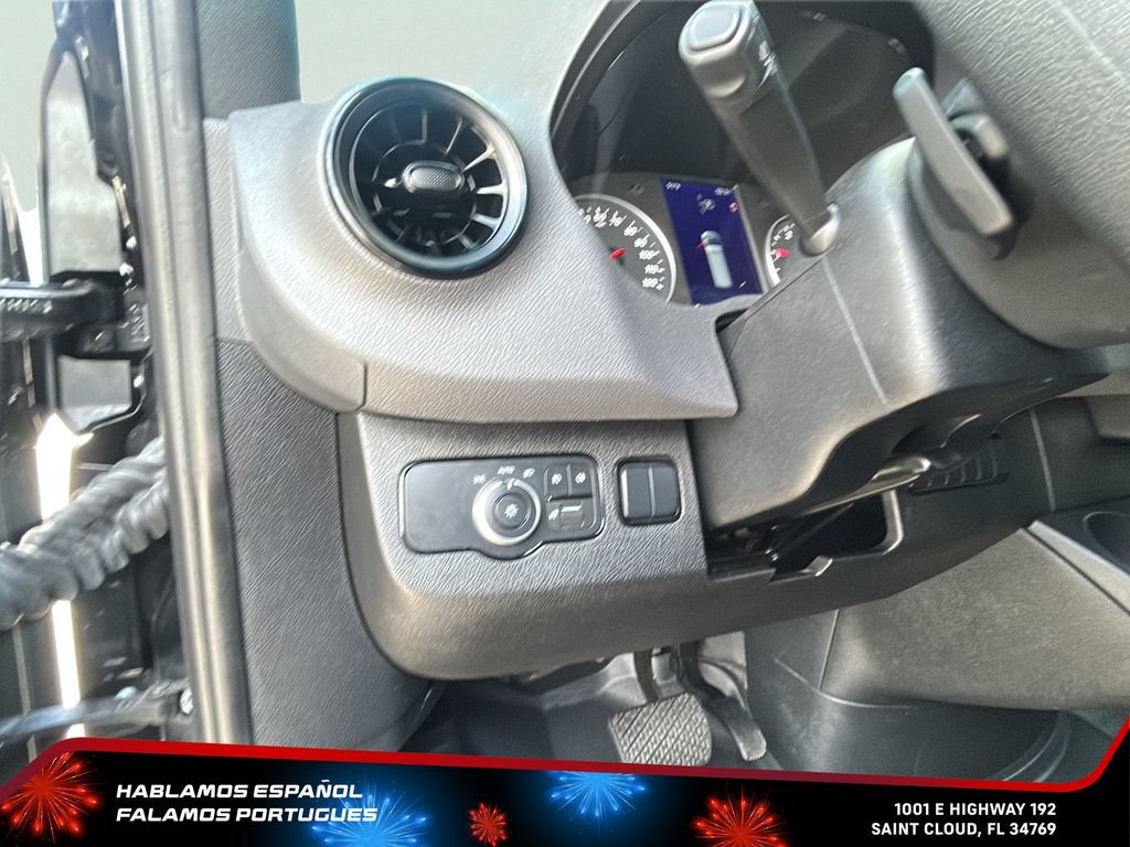 Used 2024 Mercedes-Benz Sprinter 2500 image 14