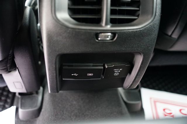 Used 2019 Jeep Cherokee Trailhawk w/ Cold Weather Group image 9