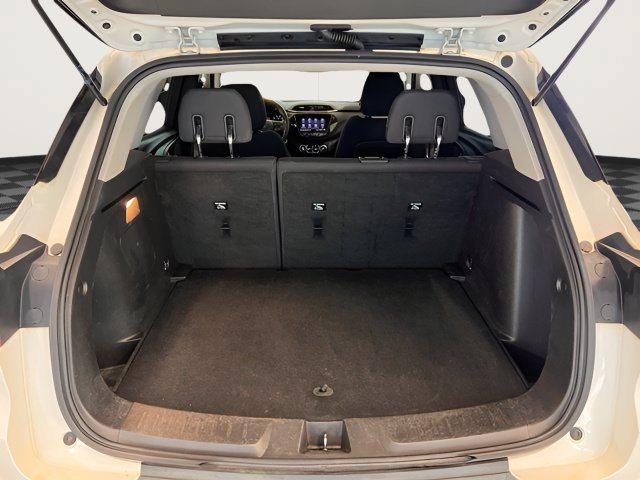 Certified 2023 Chevrolet TrailBlazer LT w/ Convenience Package AWD/4WD image 9