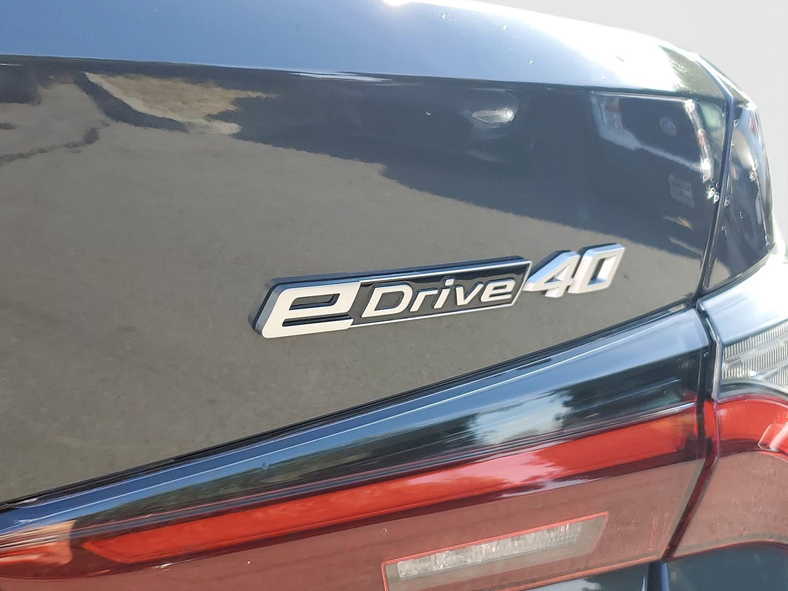 Used 2023 BMW i4 eDrive40 w/ Premium Package image 7