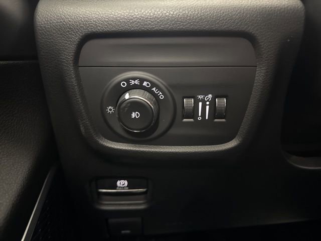 New 2026 Jeep Grand Cherokee Limited Reserve image 36