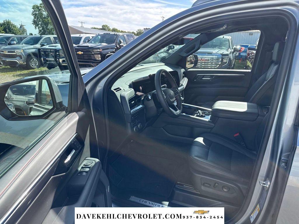 Used 2025 Chevrolet Tahoe RST w/ Comfort Package AWD/4WD image 10