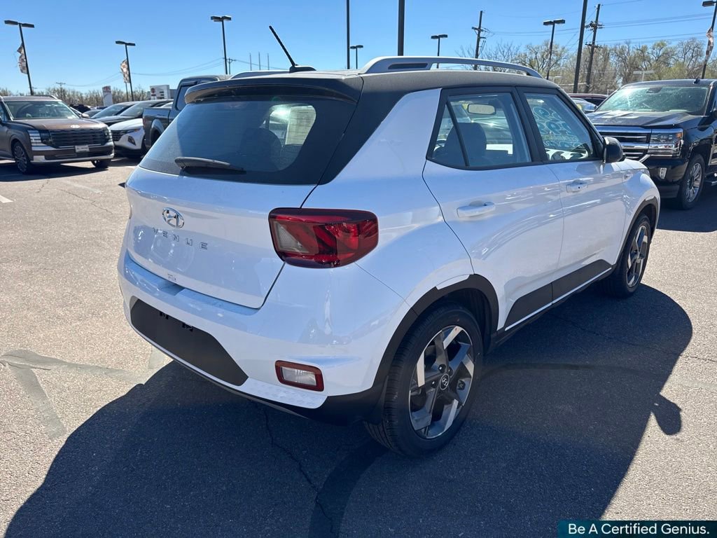 Certified 2026 Hyundai Venue SEL image 18