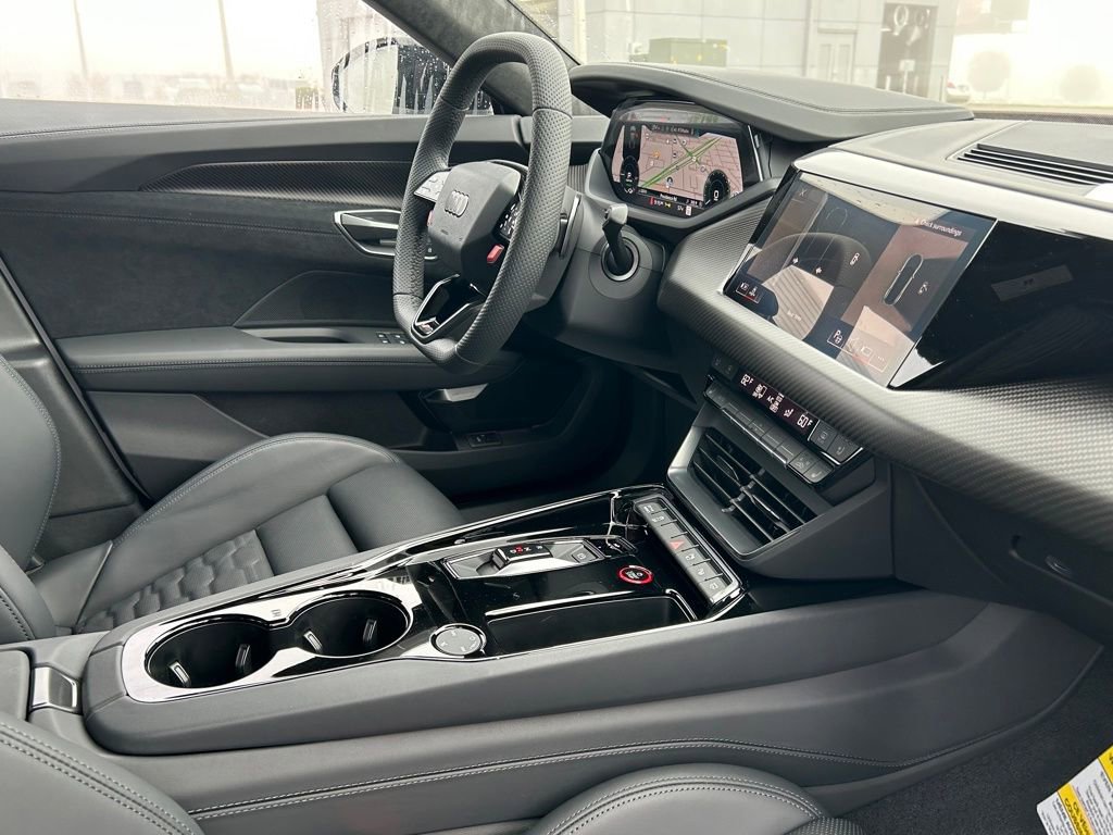 New 2026 Audi RS e-tron GT Base image 66