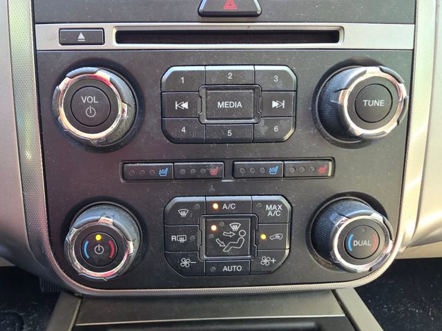 Used 2015 Ford Expedition EL XLT w/ Equipment Group 202A RWD image 26