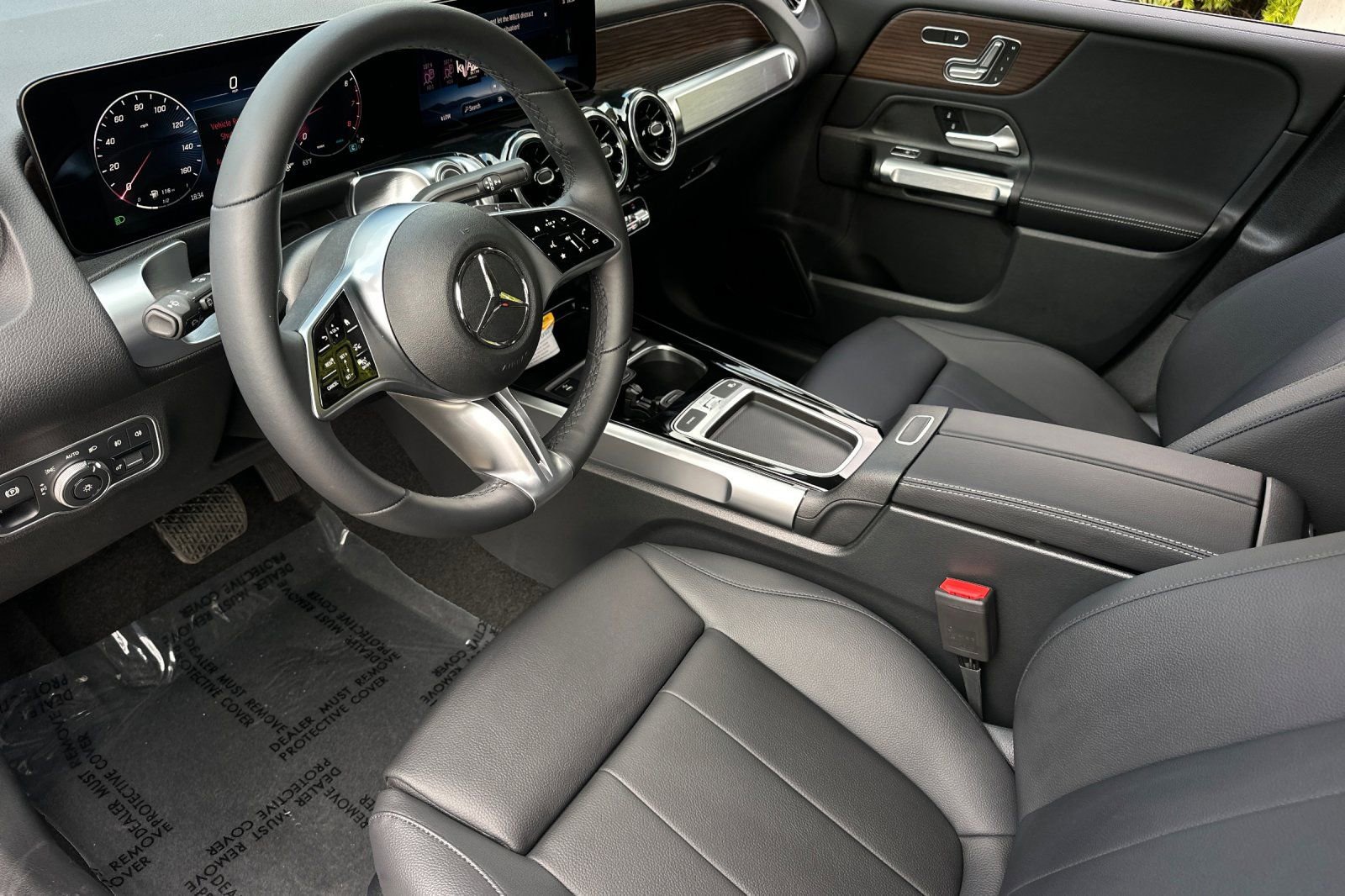 New 2026 Mercedes-Benz GLB 250 image 15