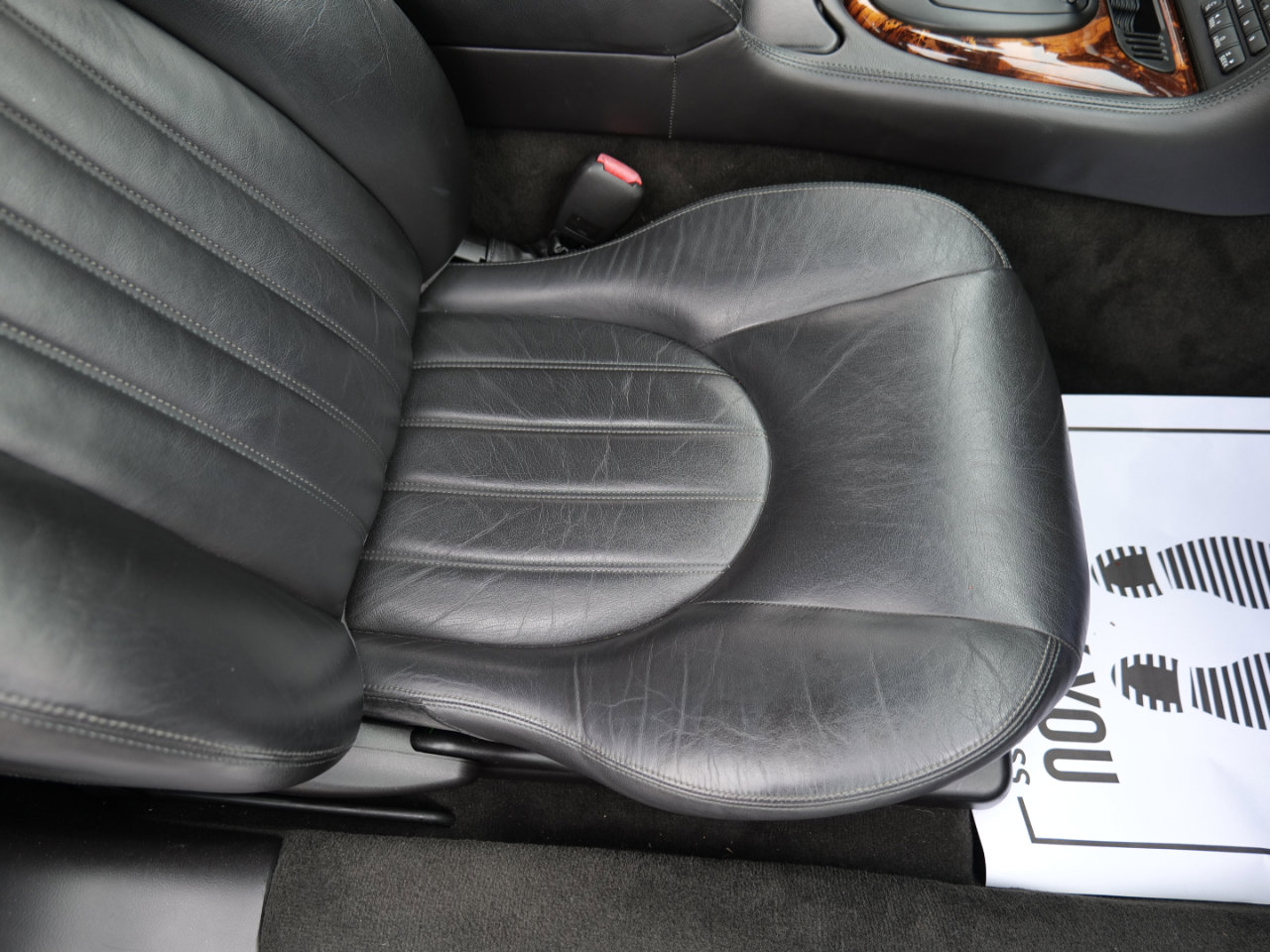 Used 2004 Jaguar XK8 Coupe image 34