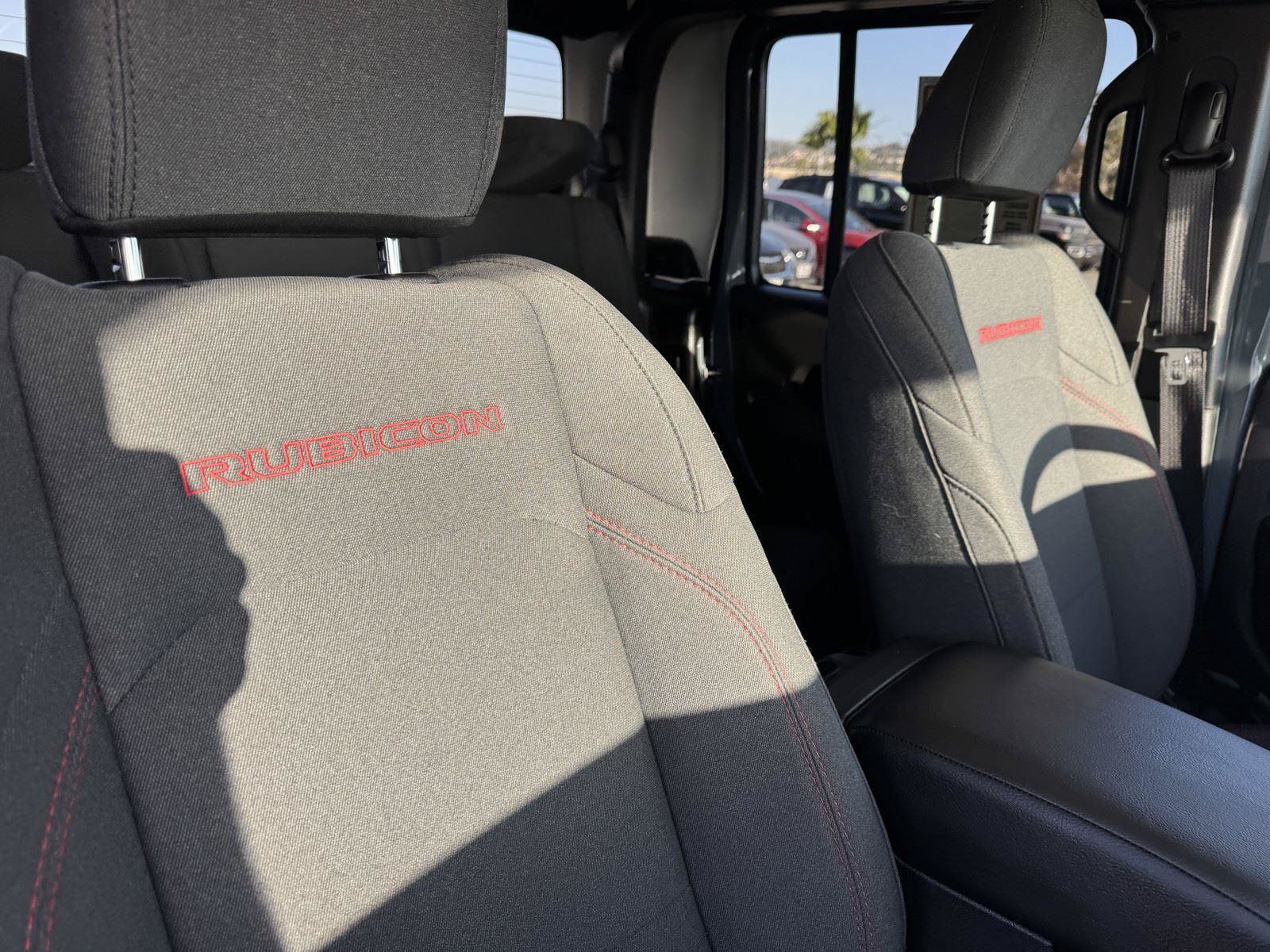 Certified 2026 Jeep Gladiator Rubicon AWD/4WD image 9