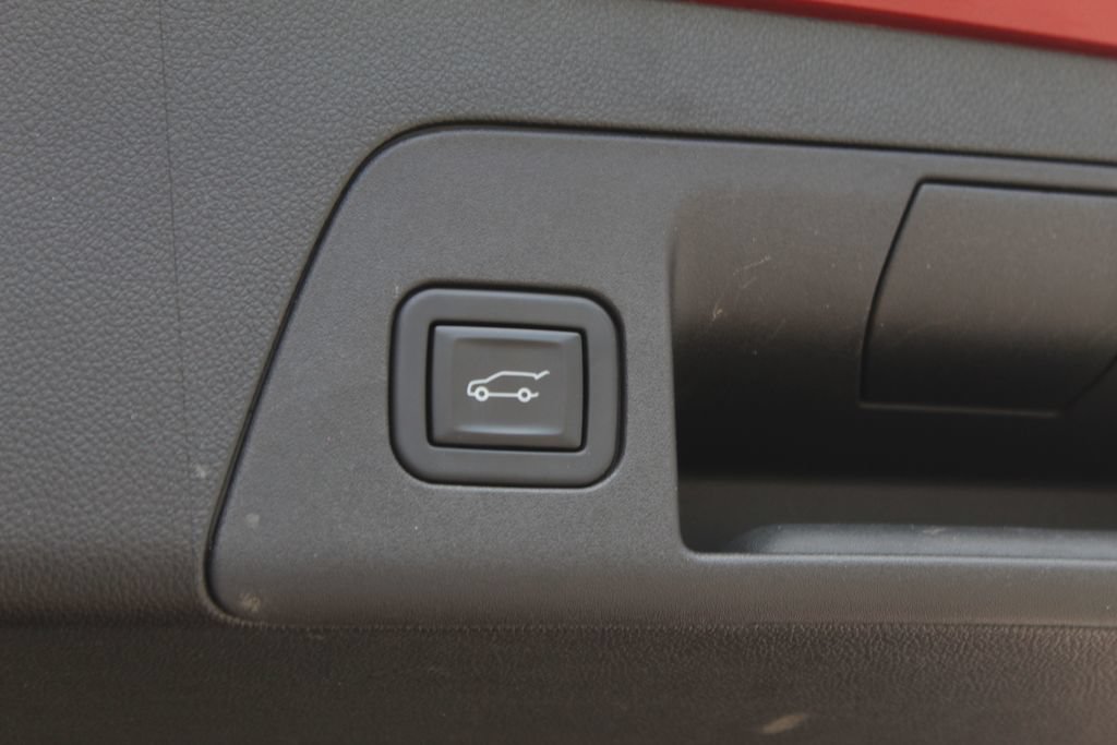 Used 2023 Buick Envision Essence FWD image 18