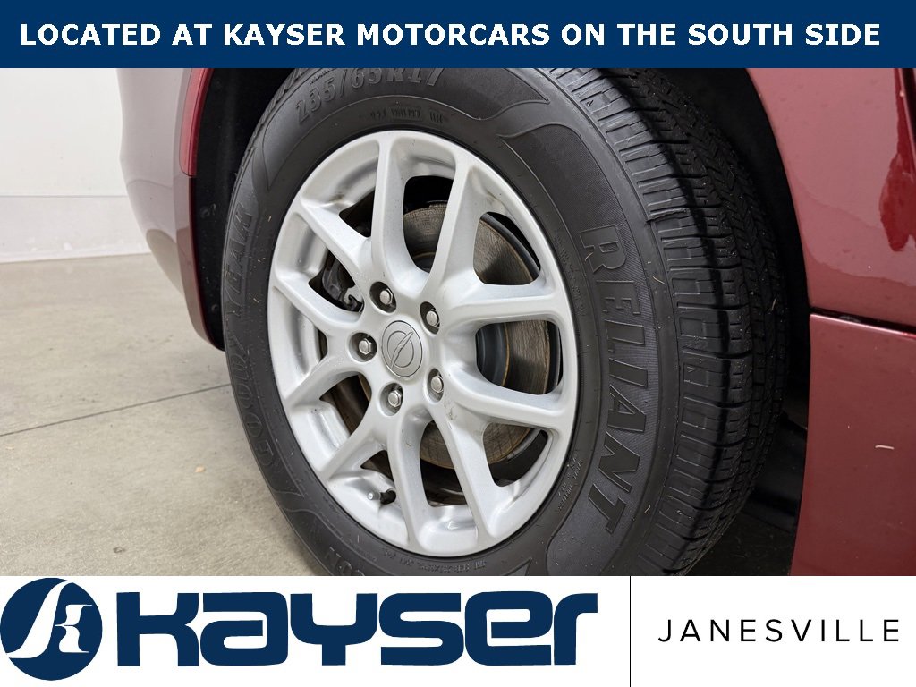 Used 2017 Chrysler Pacifica Touring image 12