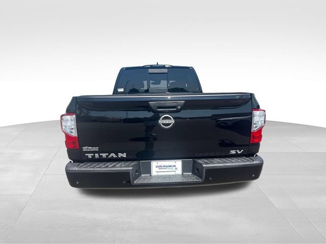 Certified 2024 Nissan Titan SV w/ SV Convenience Package RWD image 5