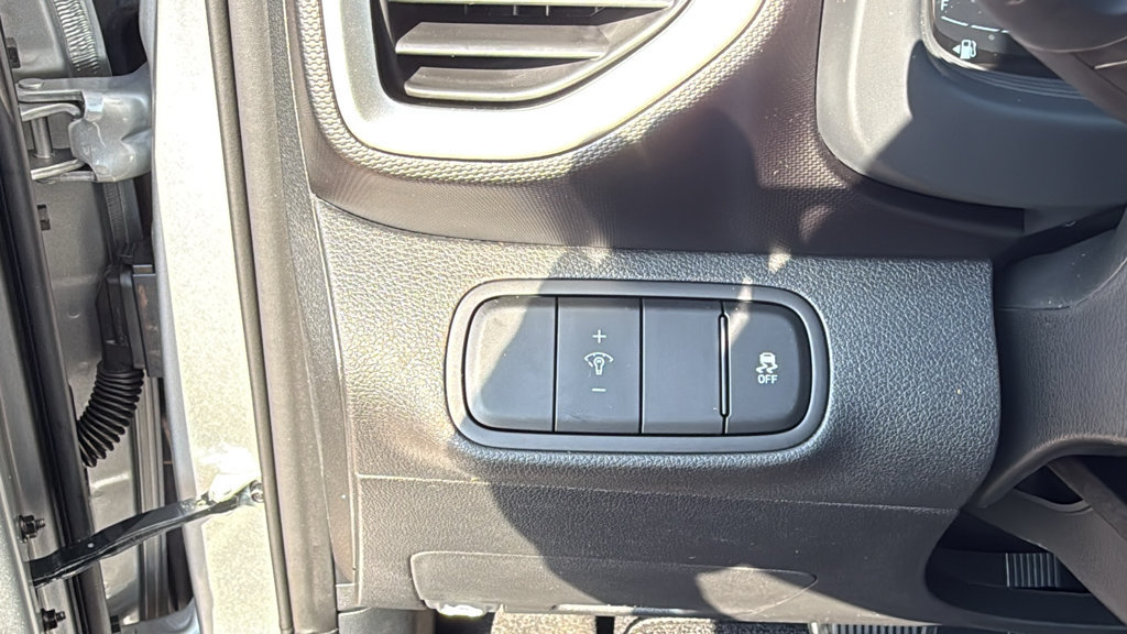 New 2026 Hyundai Venue SEL FWD image 18