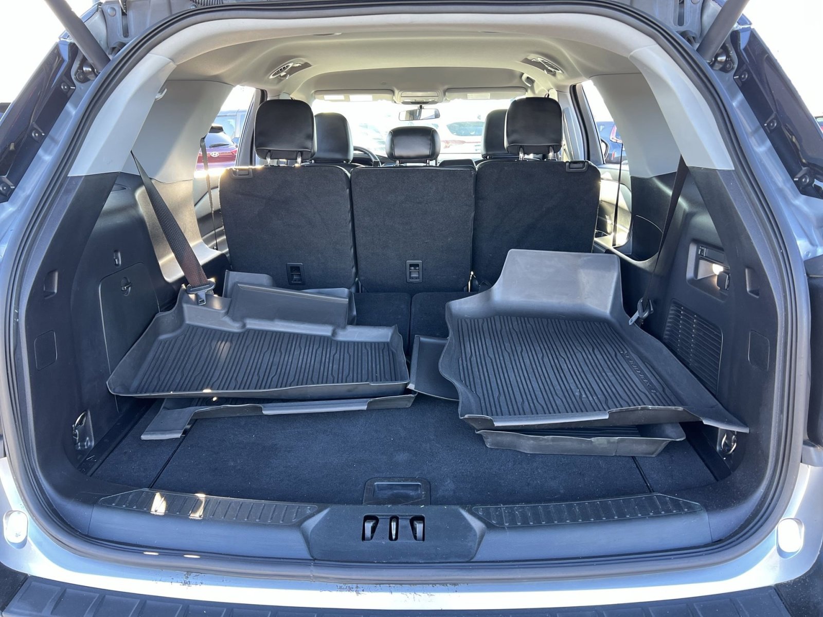 Used 2022 Ford Explorer XLT w/ Equipment Group 202A image 25